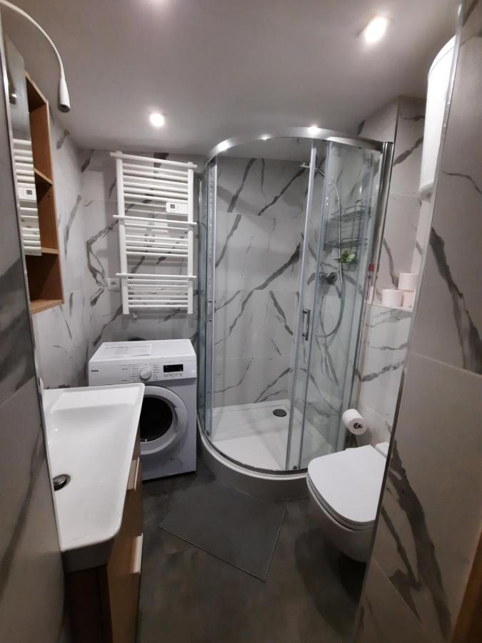 Apart Wilhelmina 75M2 Katowice Exterior photo